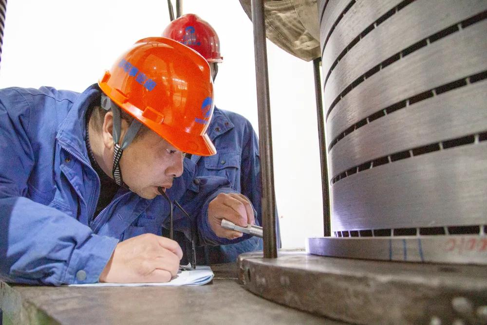 電機(jī)事業(yè)部黨委 學(xué)思踐悟 推動(dòng)黨史學(xué)習(xí)教育見行見效3.jpg 電機(jī)事業(yè)部黨委 學(xué)思踐悟 推動(dòng)黨史學(xué)習(xí)教育見行見效3.jpg